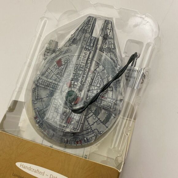 Hallmark Keepsake Ornament 1996 Star Wars Millennium Falcon NIB - Picture 6 of 6